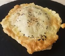 Закрытая лепешка из картошки с мясом