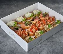 Gusto Коллекция закусок на багете бокс размер М 