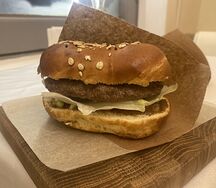 Калач Купеческий с мраморной говядиной 