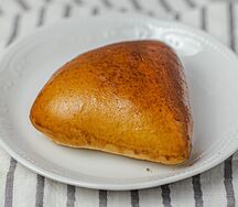 Пирог с зеленым луком и яйцом