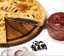 Осетинский пирог Фыдджын с говядиной