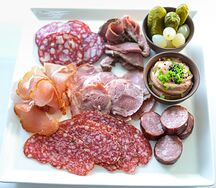 Ассорти мясное