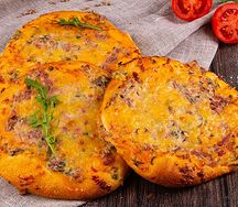 Пицца с колбасой Нямка