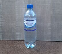 Вода питьевая газированная Кристальный источник 