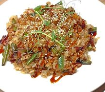 Тяхан с курицей и овощами