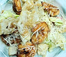 Салат Цезарь с креветкой