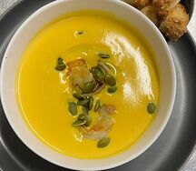 Тыквенный крем-суп с креветками