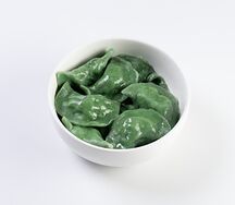 Вареники с сыром, шпинатом и зеленью