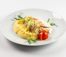 Филе куриное под сливочным соусом