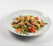 Салат с куриной грудкой