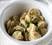 Пельмени с говядиной ручной лепки