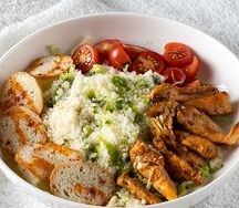 Цезарь с нежным куриным филе