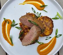 Утиное филе с тыквенными драниками 