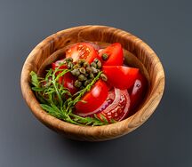 Томатный салат