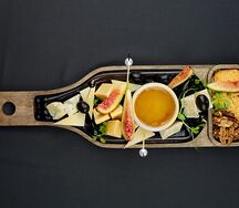 Ассорти греческих оливок и маслин
