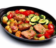 Горячая сковородка со свининой