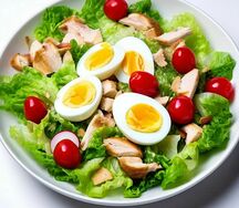 Салат Цезарь с курицей