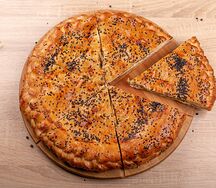 Пирог с сыром и зеленью