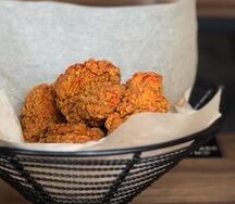 Крылышки с соусом маленькая порция (пикантные)