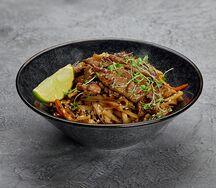 WOK-удон с говядиной