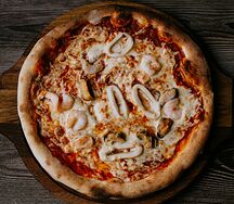 Пицца с морепродуктами 