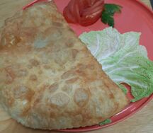 Чебурек с моцареллой и грибами