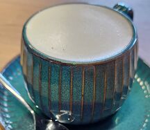 Кофейный десерт с карамельно-ореховым наполнителем