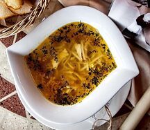 Куриный суп с лапшой