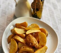 Картофельные дольки в кожуре по-деревенски