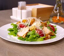 Цезарь с курицей