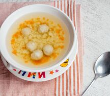 Куриный суп с фрикадельками