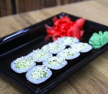 Ролл Маки огурец