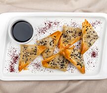 Хрустики по-убыхски с ягненком и сыром