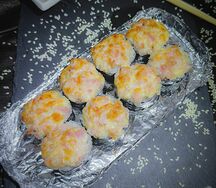 Запеченный ролл с беконом