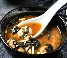 Суп Мисо с куриной грудкой