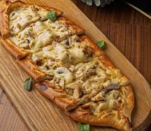Пиде с курицей и грибами 