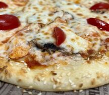 Пицца Куриная с грибами средняя