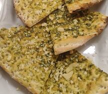 Фокачча с соусом из оливок