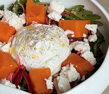 Тыква, кускус, фета и малиновый соус