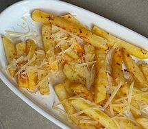 Картофель фри с пармезаном