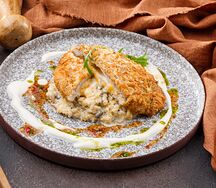 Шницель куриный фаршированный сыром грибным булгуром 