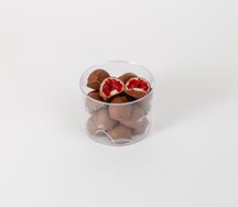Малина в белом и молочном шоколаде