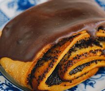 Маковая булочка