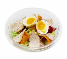 Кобб салат с курицей и беконом