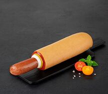 Французский хот-дог с колбаской охотничьей