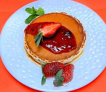 Оладушки с клубникой