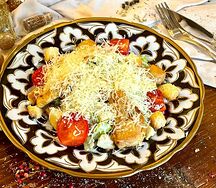 Цезарь с курицей