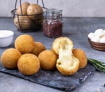 Крокеты картофельные с моцареллой