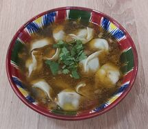 Пельмени с бульоном