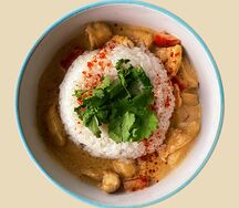 Куриное филе в кокосовом карри с рисом